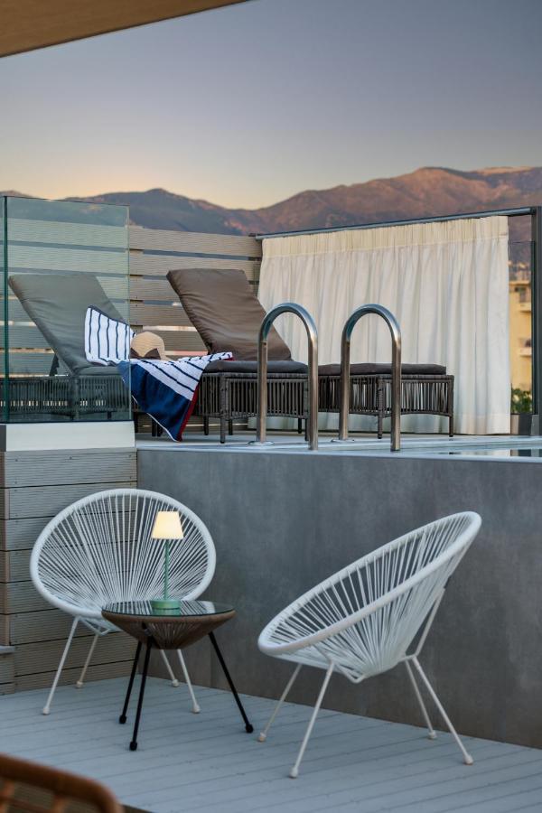 El Cielo Where Luxury Meets The Sky 卡拉马塔 外观 照片